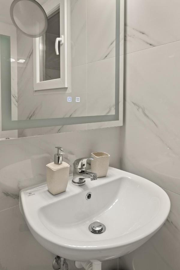 Athens Warehouse Boutique Hotel & Suites Екстер'єр фото