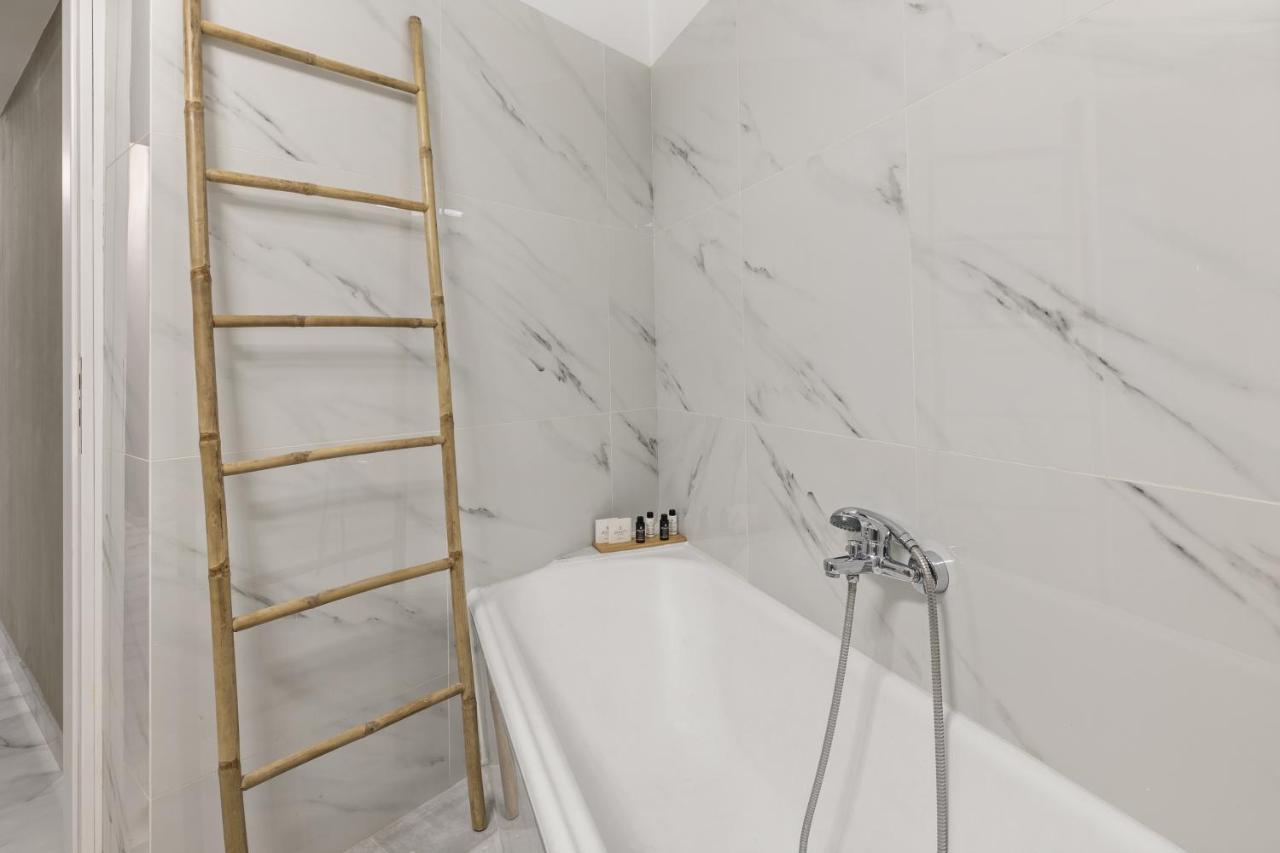Athens Warehouse Boutique Hotel & Suites Екстер'єр фото