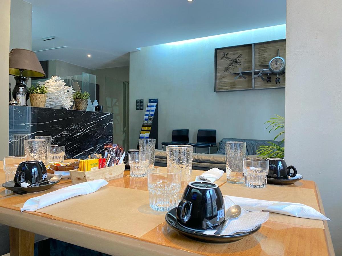 Athens Warehouse Boutique Hotel & Suites Екстер'єр фото